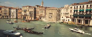 the sinking house in casino royale