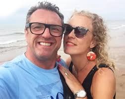 Duikinstructeur opnieuw vrijgesproken na fataal ongeval van Kurt (53) en  Nathalie (36): “Breekt mijn hart dat zijn zoon denkt dat het de schuld van  zijn papa is dat hij dood is”