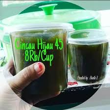Minuman ini pun menjadi sangat menyegarkan dan enak diminum pada saat cuaca sedang panas. Es Cincau Hijau 45 Khas Bandung é¦–é¡µ Facebook