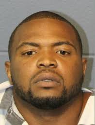 St. John sheriff's deputy shoots man in thigh after man allegedly reached  for gun outside Edgard bar