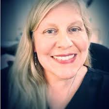 Tracy Romano's Instagram, Twitter & Facebook