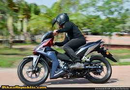 This scooter is basically targeted for the customer of lower middle class. 2016 Honda Rs150r Long Term Test Bikesrepublic