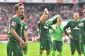 Gute torwarthandschuhe können bei einem fußballspiel über sieg oder niederlage entscheiden. Neubeginn Mit Mehr Offensivdrang Gegnercheck Bremen Eintracht Frankfurt Profis