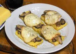Ecco tutte le risposte di polenta condita con formaggi. Polenta Con Funghi E Formaggio La Ricetta