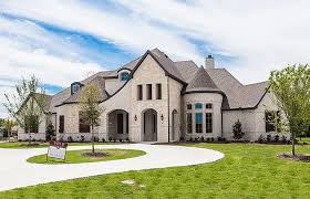 Beautiful One Story Home Built By M Christopher Custom Home Builder Visit Us At Http Mc Custom Home Builders Custom Home Designs Luxury Homes Dream Houses