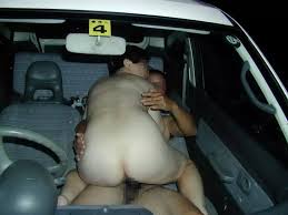 熟女カーセックス】ドスケベおばさん、我慢できずに車の中で性行為 画像41枚 | エロログZ