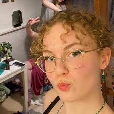 Laura Munk Petersen i personer