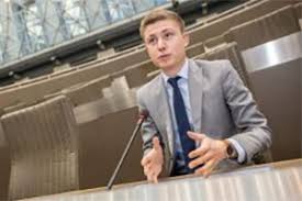 'ik pik het niet dat door de schuld van filip en gerolf vlaams belang niet in volle getalsterkte naar de kiezer gaat. Filip Brusselmans Voorzitter Vlaams Belang Jongeren