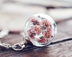 Real Flower Necklace Terrarium Necklace Gold Honey Bee By Lechaim Resin Necklace Nature Jewelry Topaz Jewelry