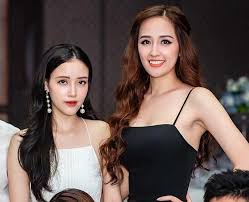 Người đẹp 31 tuổi sở hữu chiều cao 1,8 m và có số đo ba vòng hoàn hảo. Khong Chá»‰ Xinh Ä'áº¹p Em Gai Mai PhÆ°Æ¡ng Thuy Con Sá»Ÿ Há»¯u Cuá»™c Sá»'ng Sang Cháº£nh Háº¡nh Phuc
