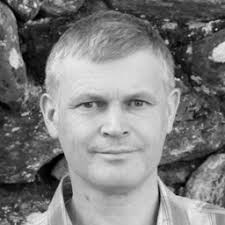 John Cromie (@fhuiseog)