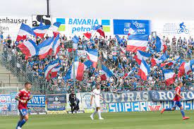 Hansa rostock zogen mit sprechchören: Hansa Ultras Fordern Start Der Neuen Saison Nur Mit Fans Liga3 Online De