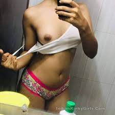 Indian Engaged Girl Leaked WhatsApp Nude Pics | Indian Nude Girls
