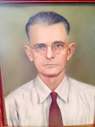 Bottom corner is my grandfather Willis Clyde McGinnis born 1905 and died  January 1970.