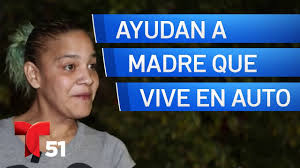 Madre hispana que vive en el auto con su hijo recibe ayuda de la comunidad