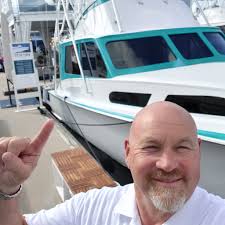 Then ➡️ Now Here's one boat that hardly needs an introduction. The 41-foot  Knit Wits is the first Hatteras ever built. First launched in 1960, the  boat had a full restoration in