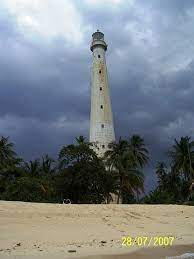 Mercusuar Pulau Lengkuas Beautiful Lighthouse Lighthouse Architecture Belitung