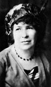 En esta época es nombrado miembro honorario de sociedades filosóficas de américa y es delegado de chile ante la unesco. Pen International Wikipedia