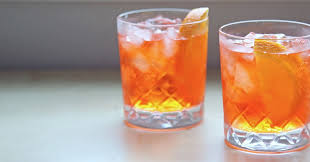 Sip On Some Sparkling Goodness This Summer With This Refreshing Aperol Spritz Recipe Recipe Aperol Spritz Aperol Spritz Recipe Spritz