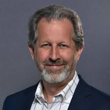 Conheça a trajetória de Robert Passage, presidente e CEO da Pivot Point