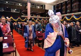 My visit to dewan tunku canselor, universiti malaya on december, 2013. Universiti Malaya On Twitter Istiadat Konvokesyen Universiti Malaya 2018 Diteruskan Dengan Sidang Ke 4 Dan Ke 5 Semalam 22 Okt 2018 Di Dewan Tunku Canselor Sidang Ke 4 Dan Ke 5 Kali Ini Dipengerusikan Oleh Tan