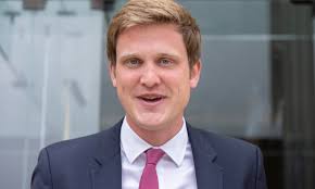 Réindustrialisation : "Bouclier règlementaire", crédits d'impôt... Charles  Rodwell livre ses pistes à "Marianne"