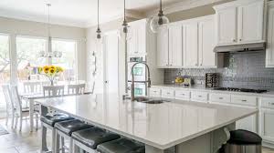 spacing pendant lights over kitchen