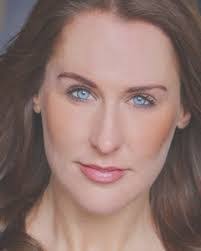 Natalie Weir's Instagram, Twitter & Facebook