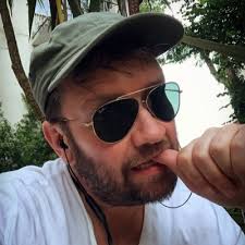 Ben Cogan (@BeCoMeCast)