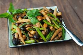 It is a crunchy starter that tastes delicious. Thai Chicken Asparagus And Baby Corn Chicken Asparagus Chicken Recipes Corn Recipes