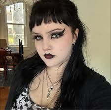 What can be made with old belts to memorialize a grandfather?