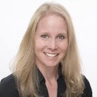 Shelley Howell's Instagram, Twitter & Facebook