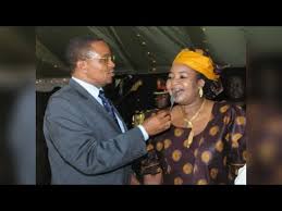 Viongozi walipowasili msibani kwa baba wa salma kikwete kufuatia kifo cha baba mzazi wa mke wa rais mstaafu, dkt. New Maneno Mazito Ya Mama Salma Kikwete Msibani Kwa Ruge