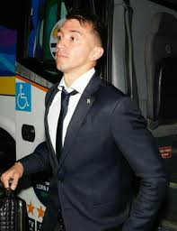 Meltem Ozkan Adli Kullanicinin Muslera Panosundaki Pin Komik Capsler Sari Kirmizi