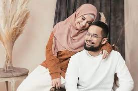 Maybe you would like to learn more about one of these? 10 Panggilan Sayang Dalam Bahasa Arab Yang Romantis