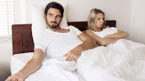 In bed with sibylle 1. Tag Des Kusses Knutschen Sie Ihren Partner Ins Bett Erotik Bild De