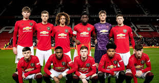 Shola shoretire, nhân tố trưởng thành ở lò carrington, là cầu thủ mới nhất được ole gunnar shola shoretire có bước ngoặt mới cho sự nghiệp khi được man utd ký hợp đồng chuyên nghiệp. Manchester United Wonderkid Shola Shoretire Agrees New Contract Football Addict
