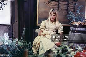 94 Alice Doesnt Live Here Anymore Stock Photos, High-Res Pictures, and  Images - Getty Images