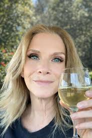 Drinks with Darla (@DiscussionsWithDarla) • Facebook