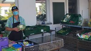 Die arbeit der tafeln lebt von ehrenamtlicher unterstützung. Bmel Ehrenamt Engagierte Der Bernauer Tafel Helfen Uber 1 000 Familien In Brandenburg
