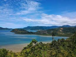 See 4 authoritative translations of mande. Wisata Pulau Mandeh Sumatera Barat Yang Mirip Raja Ampat Reddoorz Blog