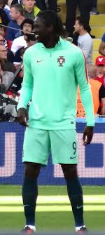 Atleta do @fcporto e da @cbf_futebol. Ficheiro Eder Ederzito Antonio Macedo Lopes A L Euro 2016 Jpg Wikipedia A Enciclopedia Livre