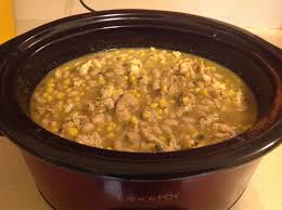Add the chicken, chicken broth, green chile peppers, cumin, oregano and cayenne pepper and bring to a boil. White Chicken Chili 2 Mccormick White Chicken Chili Seasoning Packages 2 Cups Of Water Large Jar Soup Recipes Crockpot Recipes Crockpot White Chicken Chili