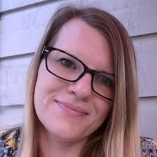 Rebecca Lake's Instagram, Twitter & Facebook