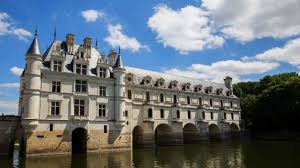The formal gardens of chateau chenonceau, loire valley, france. Chateau De Chenonceau Tour The Impressive Chateau And Cruise Under The Arches Youtube