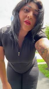 Nicole Perlaza's Instagram, Twitter & Facebook