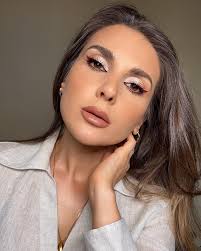 Ali Andreea Makeup...