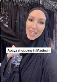 Abaya Walking