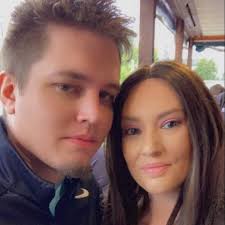 Is anyone else experiencing low water pressure today?