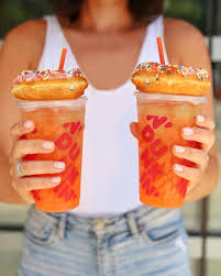 Dunkin Donuts Refreshers: 15 Best Drinks & 7 Tips